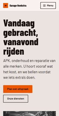 Garage Hoekstra op een telefoon